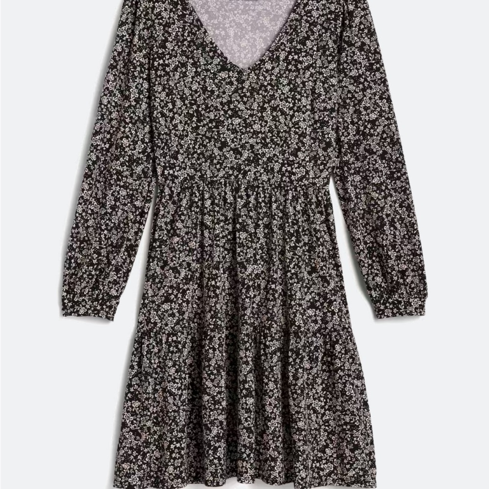 Kaileigh Long Sleeve Flower Dress Black and White